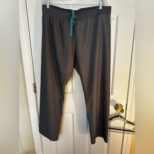 Women’s Figs Scrub Pants